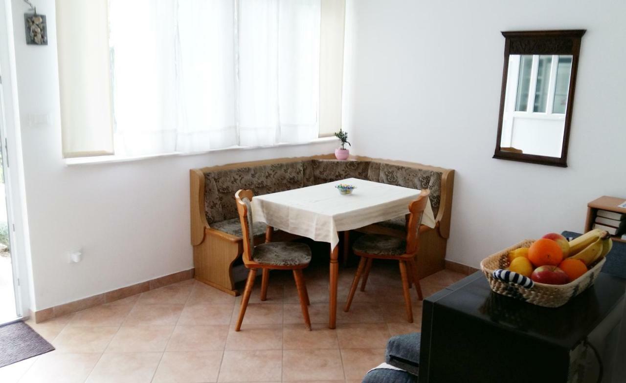 Studio Apartman Kacunic Сплит Екстериор снимка